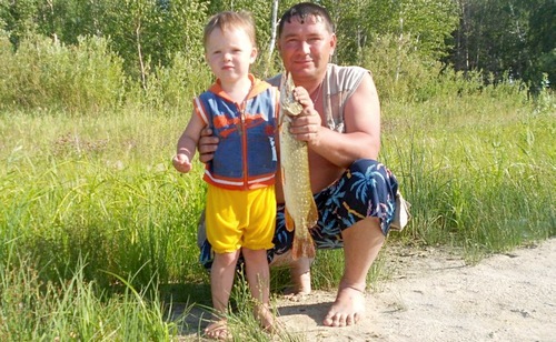 Учу рыбачить дочку!