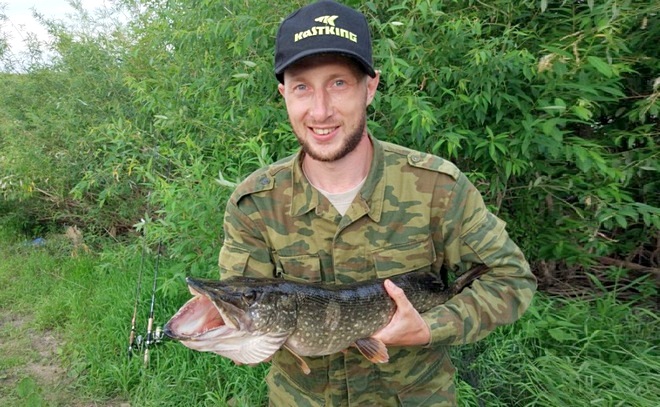 Щука. Вес 2.7 кг, длина 66 см.