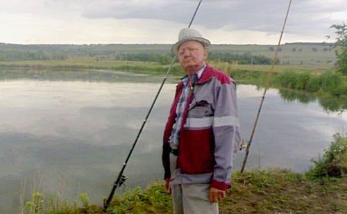 Ни хвоста ни чешуи, одна мелочь на пруду в Спицевке