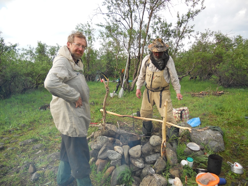 Завтрак перед выходом на воду. 23.07.2011 года.