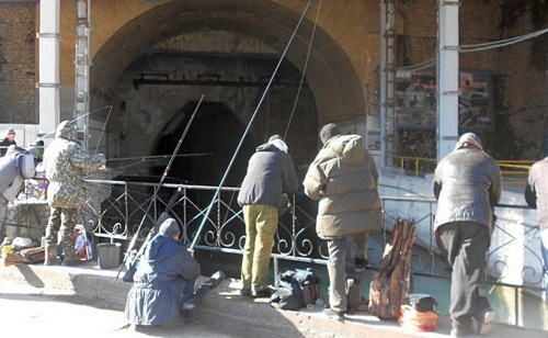 Рыбалка в Балаклаве, взгляд со стороны